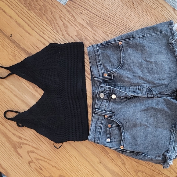 Levi's button fly jean shorts with cami top (M) - Picture 6 of 8